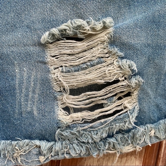 Fashion Jeans | Distressed Denim Mom Jean Shorts S - Picture 10 of 15